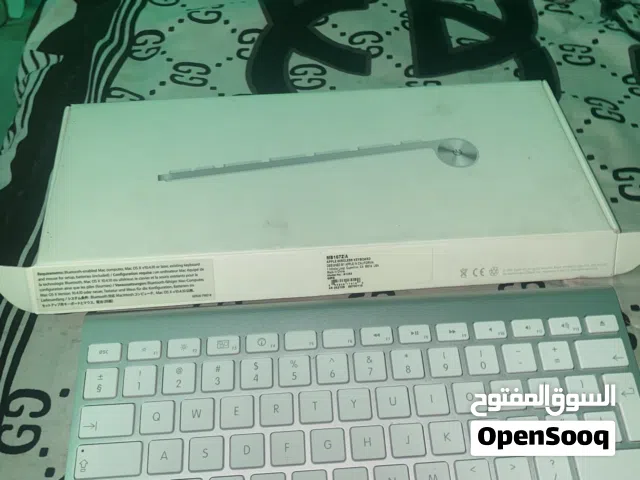 كيبورد Apple