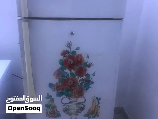 ثلاجه تبريد وتجميد ثلج ماداخله تصليح سعره 150 عنوان نفق الشرطة وبيه مجال