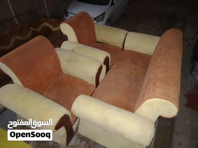 صالون وجلسه وكوشه مع بعض 300د