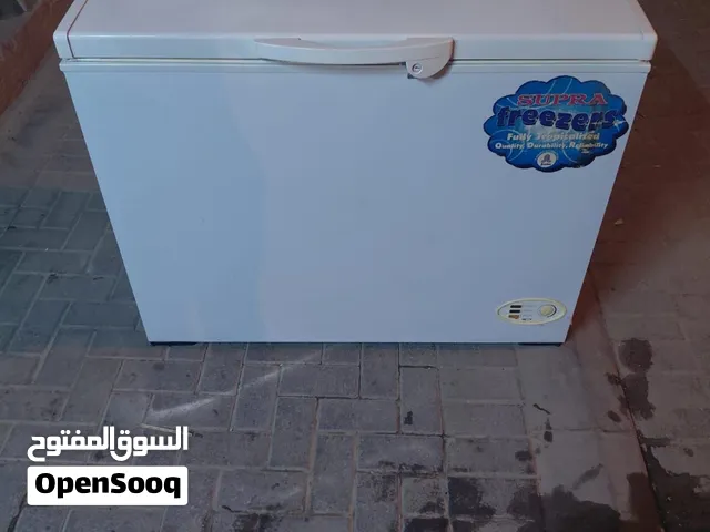 freezer for sale good condition and good working