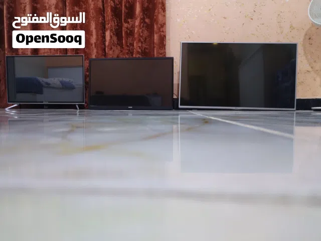 ثلاث شاشات للبيع شوف الوصف