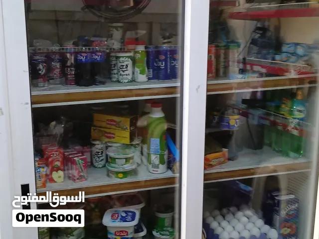 ثلاجة عرض بحالة جيدة جدا