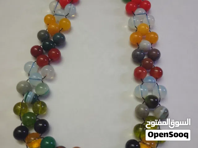 عقد الأحجار الكريمة الاثنا عشر