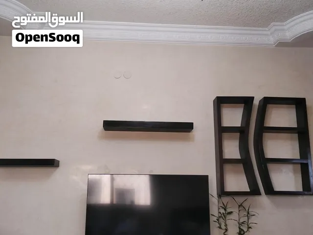 خزانة تلفزيون مع رفوف للبيع