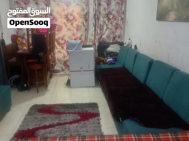شقه مفروشه