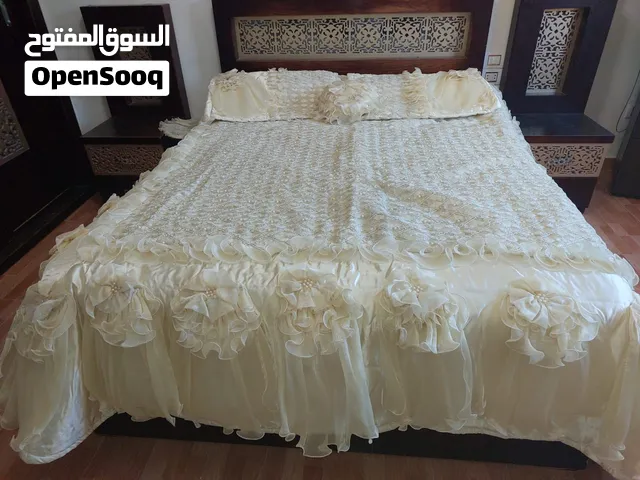 مفرش عروسة للبيع جديد بالكرتونة