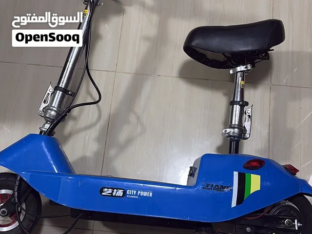 سكوتر كهربائي يحتاج فقط تبديل التاير الخلفي والبطاريه قابل للجاد التواصل واتساب