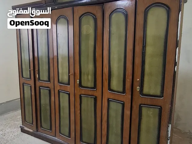 خزانة وسرير  مستعمل بحالة جيدة