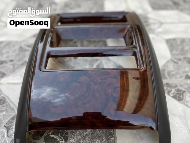 تخشيب جيب شيروكي مع فتحات. المكيف.