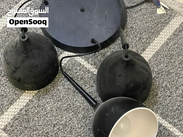 مصابيح معلقة