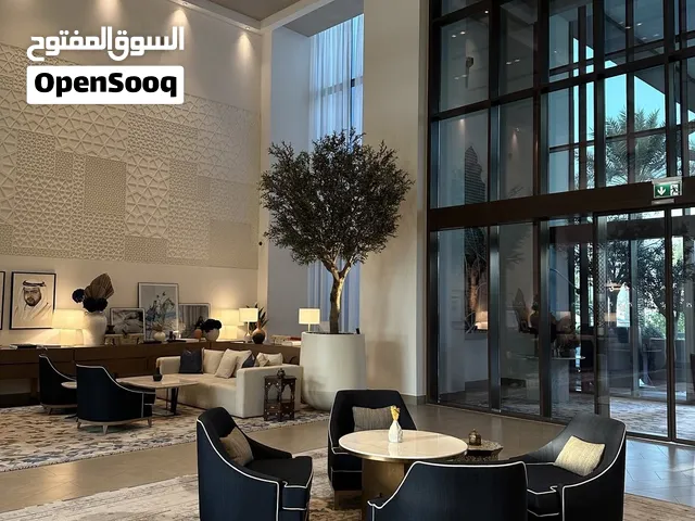 طابق مؤثث مفتوح للإيجار بشارع دينار