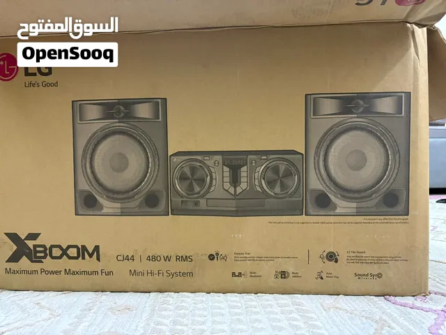سماعات شبه جديده نوعيه LG