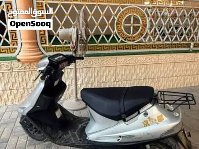 مطلوب دراجة نارية سوزوكي مثل اللي في الصورة مستعمل ويكون نظيف