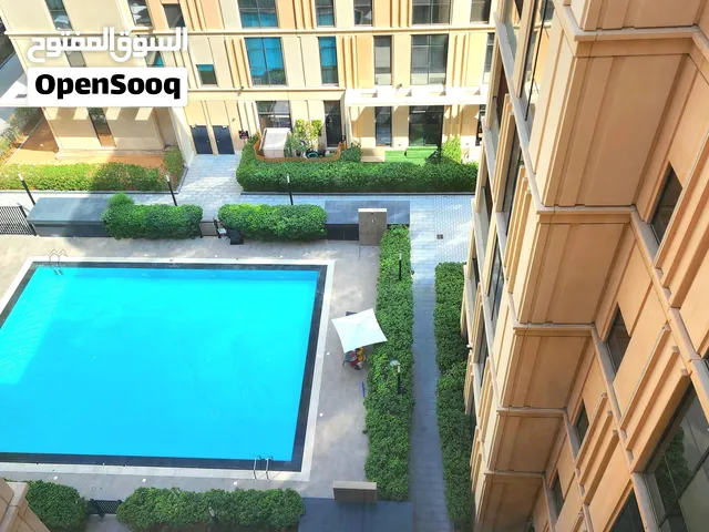 luxury studio with pool view