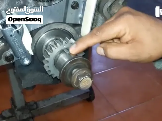 ورشة لصيانة السيارات الأمريكية.وقطع غيار مستعملة.