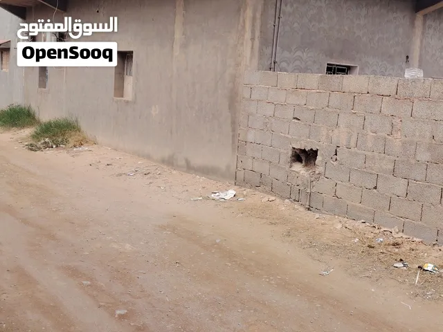 سلام عليكم ورحمة الله وبركاته على بركة الله منزل في منطقة الجمعه مقابل مسجد التجوري بي القرب