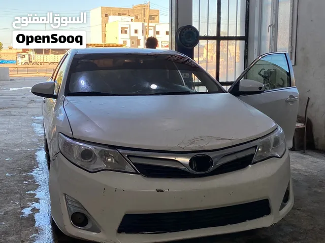 تيوتا كامري  محليه 2012