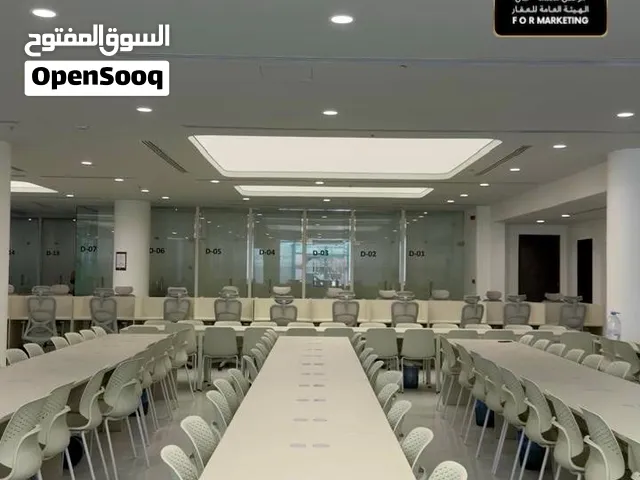 مكاتب خاصة ومشتركة مستودعات ومواقف سيارات للإيجار
