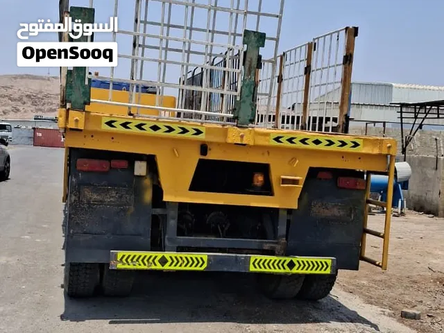 معدات للبيع