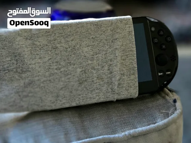 بلايستيشن فيتا المحمول psp نظييف جدا ومهكر جاهز مع الالعاب مع ذاكره 128 قيقا كل هذا بسعر 60 الف فقط