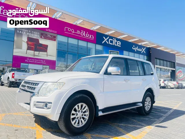 Urgent Sale Mitsubishi Pajero 2015.v6 Gls..Family Used. Computer inspection. Original Paint