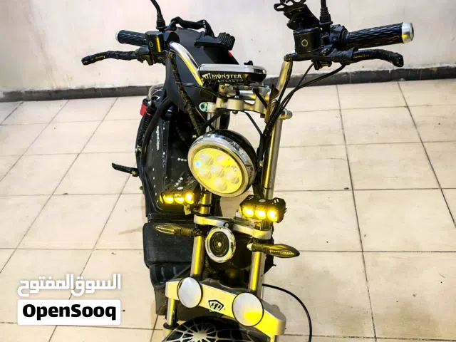 تم تنزيل السعر لدواعي السفر سكوتر كهرباء لا يحتاج اي مصروف (اكبر حجم بالكويت)   E-scooter biggest