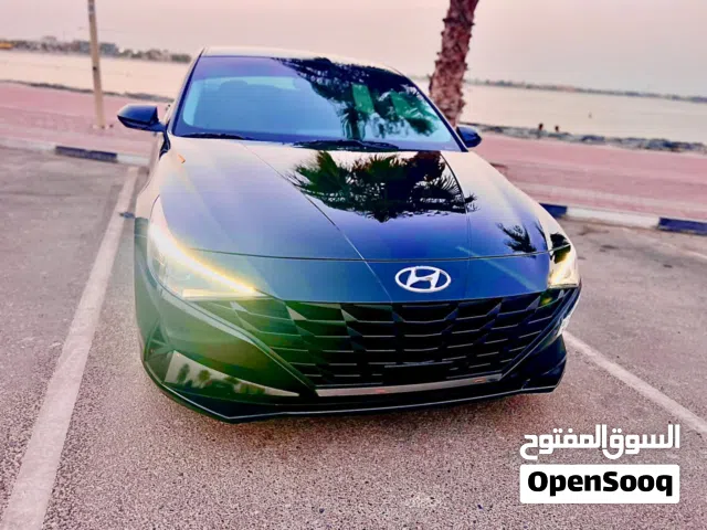 Rent Hyundai Elantra 2021 in Dubai تأجير هيونداي إلنترا 2021 في دبي