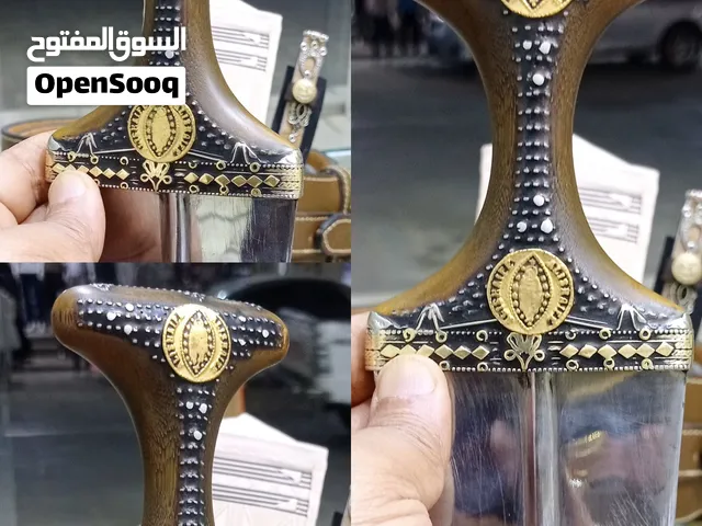 حك وتر شعره شبيه الصيفاني القديم