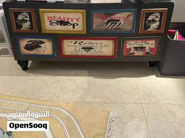 طاولة بناتية فنتج