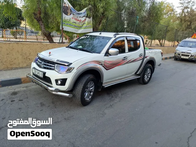 ميتسوبيشي 2011  L200