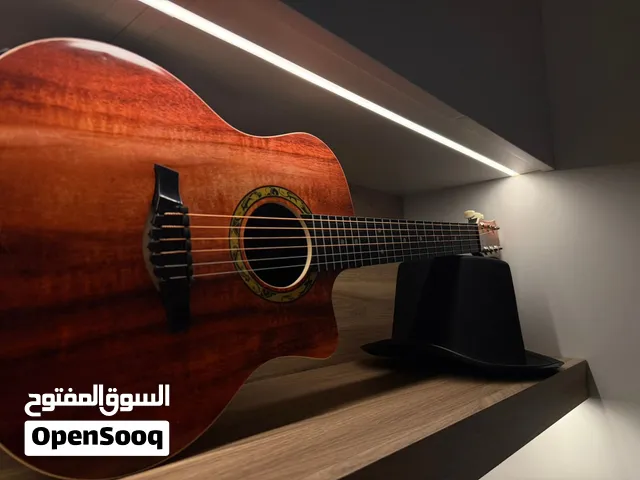 قيتار جديد