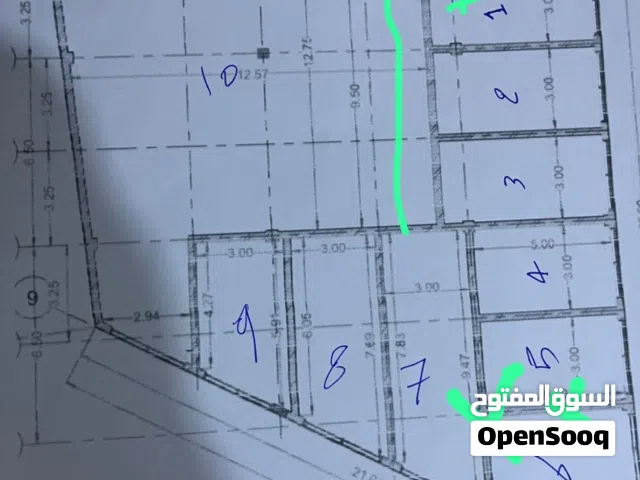 محلات مع مخزن