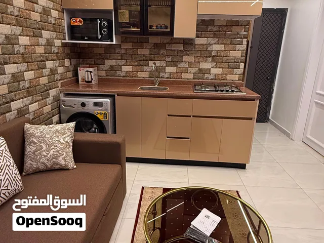 استوديو اووووول_* *_سسسسسسكن_* استوديو حجرة واحدة تحتوي على عدد 2سرير مقاس 120سم رسيبشن قطعتين من