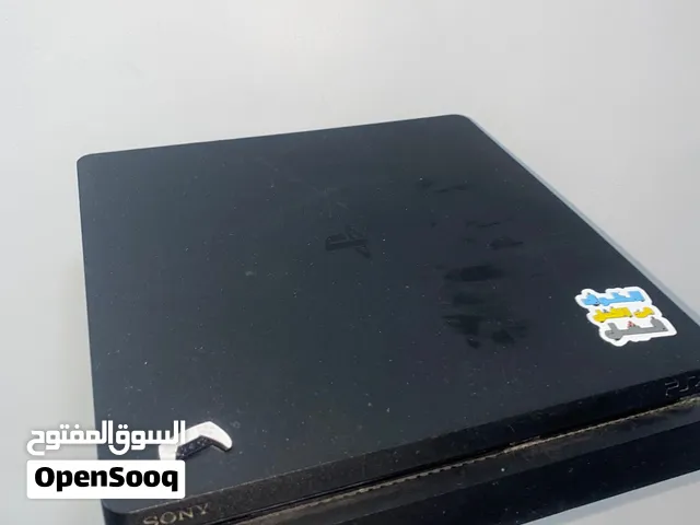 مع يد PS4 سلم