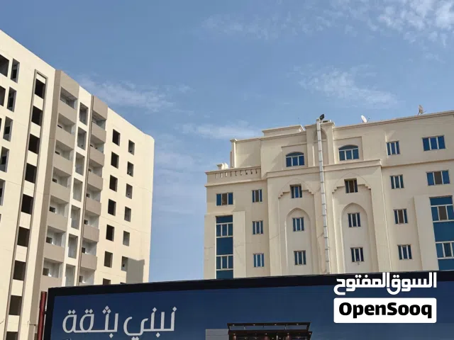 الفرصة الأخيرة لآخر 3 محلات تجارية مميزة على الخط الاول في مرتفعات المطار