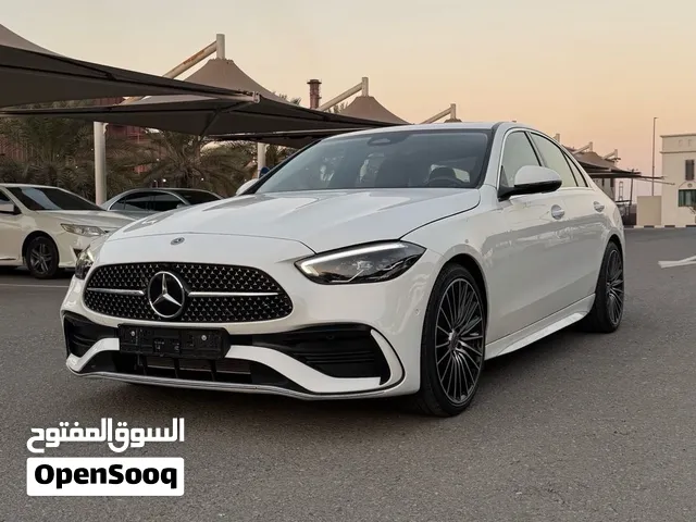 Sedan Mercedes Benz in Muscat