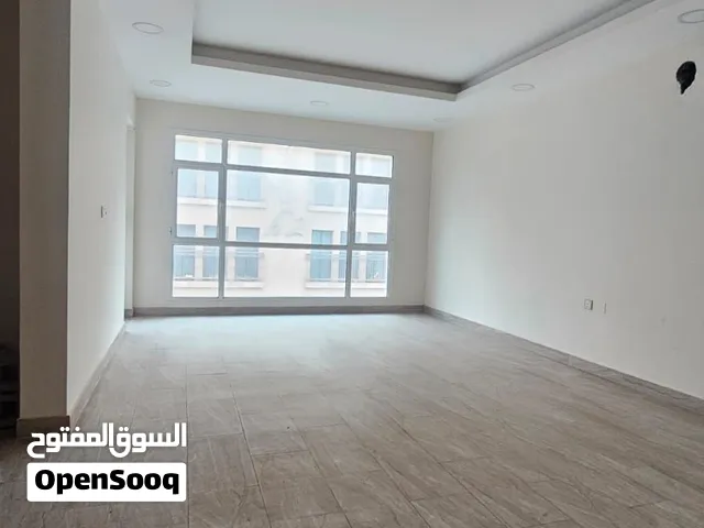 للايجار شقة كبيره في الحد الجديده غير شامل الكهرباء والماء