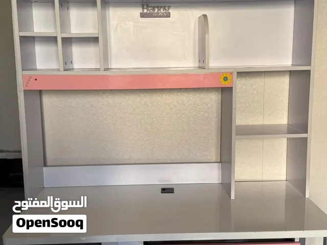 للبيع طاولة دراسة مع رفوف وأدراج