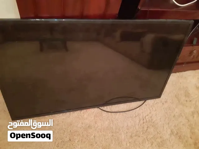 شاشة 32 بوصه مكسوووره الشاشه يا اخوان يعني معطله فش صوره تزبط لا وحده عند محل صيانه يأخذ منها قطع