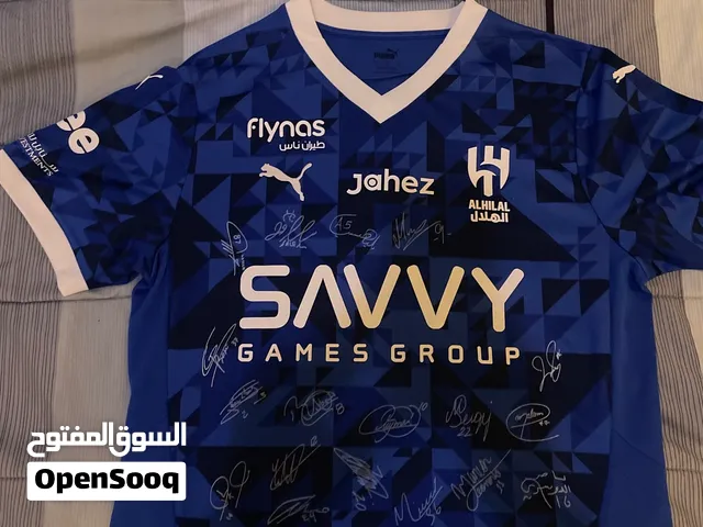 تيشيرت الهلال موقع من كل الاعبين جديد ومقاس موقع من نيمار رقم 10