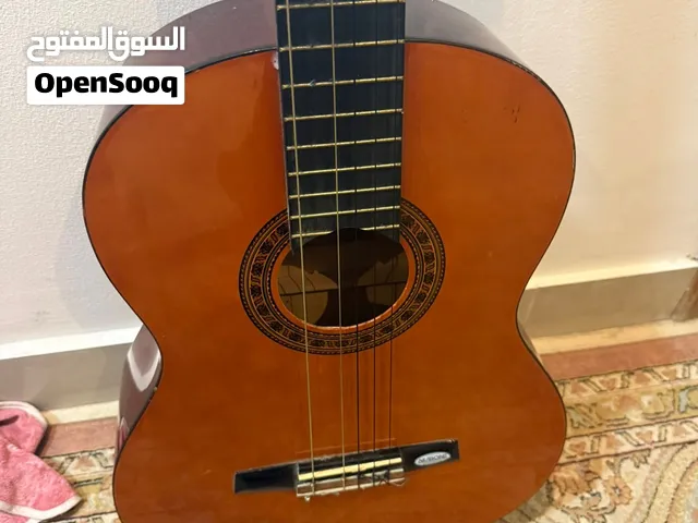 Valencia classical/acoustic guitar, model CG160