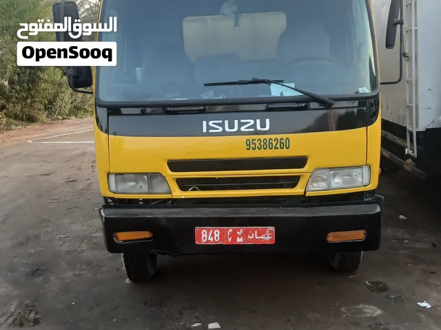 Isuzu truk for sell Model 2013