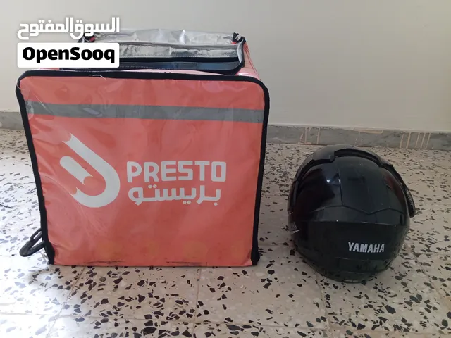 خودة وحقيبة. للبيع أعلى سعر الشنطة جديدة الخودة فيها كسر من ليمين بسيط