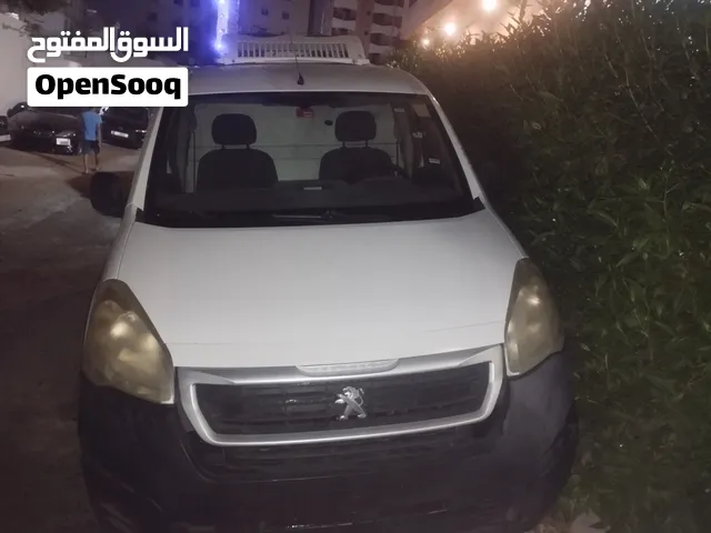 بيجو بارتنر 2017 تلاجة مجمد راكب جديد