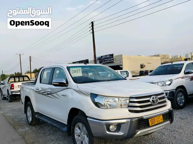 Used Toyota Hilux in Al Batinah