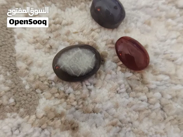 أحجار كريمة