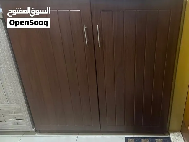 بيع أثاث بشكل عاجل؛ السعر قابل للتفاوض.