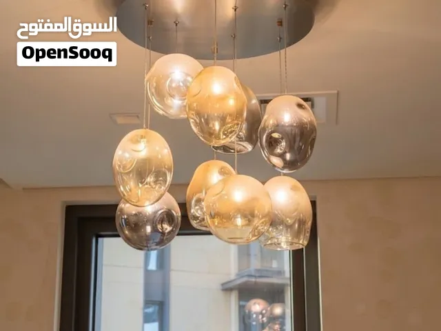 ثريا مودرن فخمة بتصميم الزجاج المذاب (Melt Glass Chandelier) - حالة ممتازة