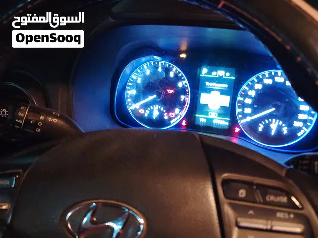 هيونداي كونا 2019 خليجي سياره كلش نظيفه بدون حادث بيها بعض الشخوط