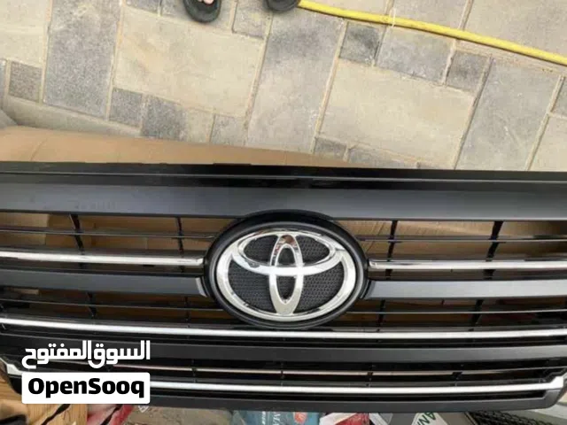 Toyota Land Cruiser grill original-new